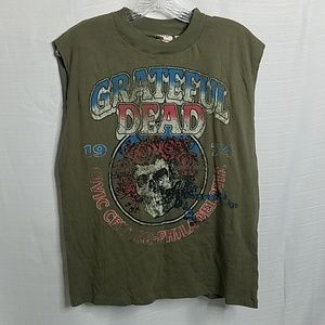 Junk food olive green cut off shirt